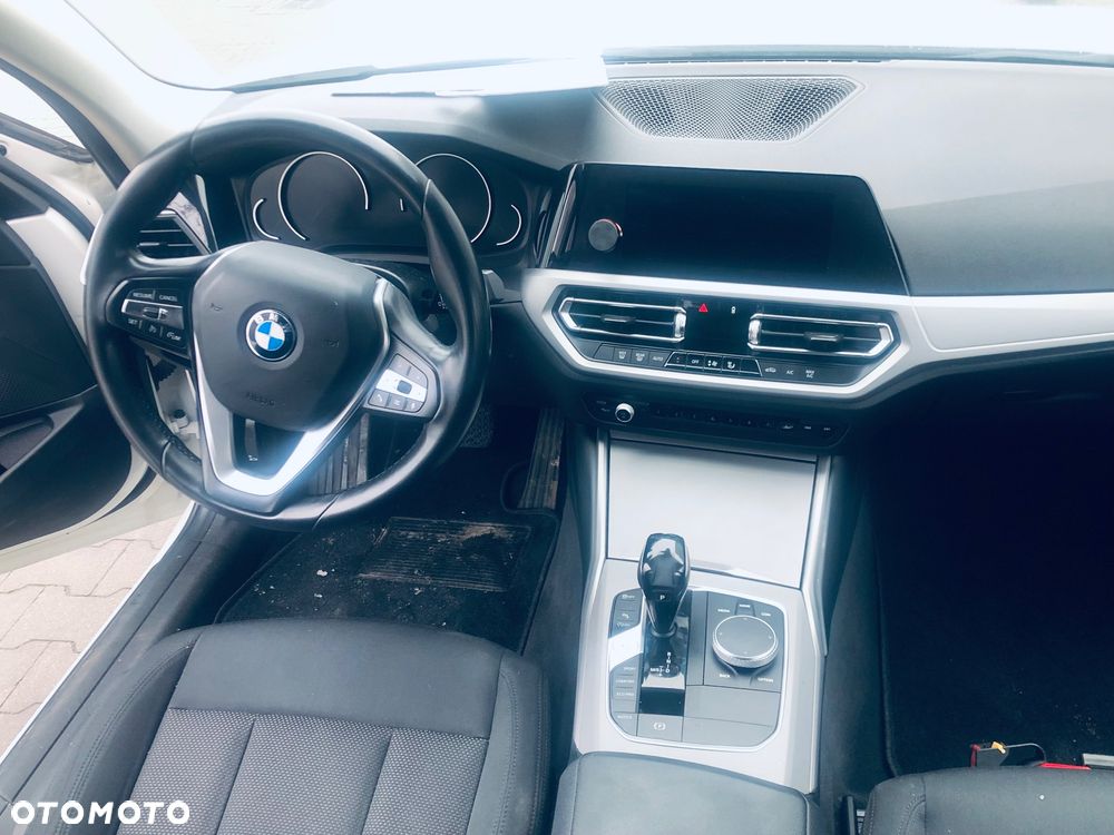 BMW Seria 3 318d Business Edition - 9