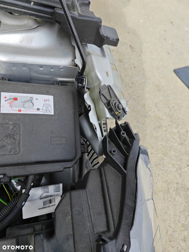 Opel Corsa 1.2 Elegance S&S - 19