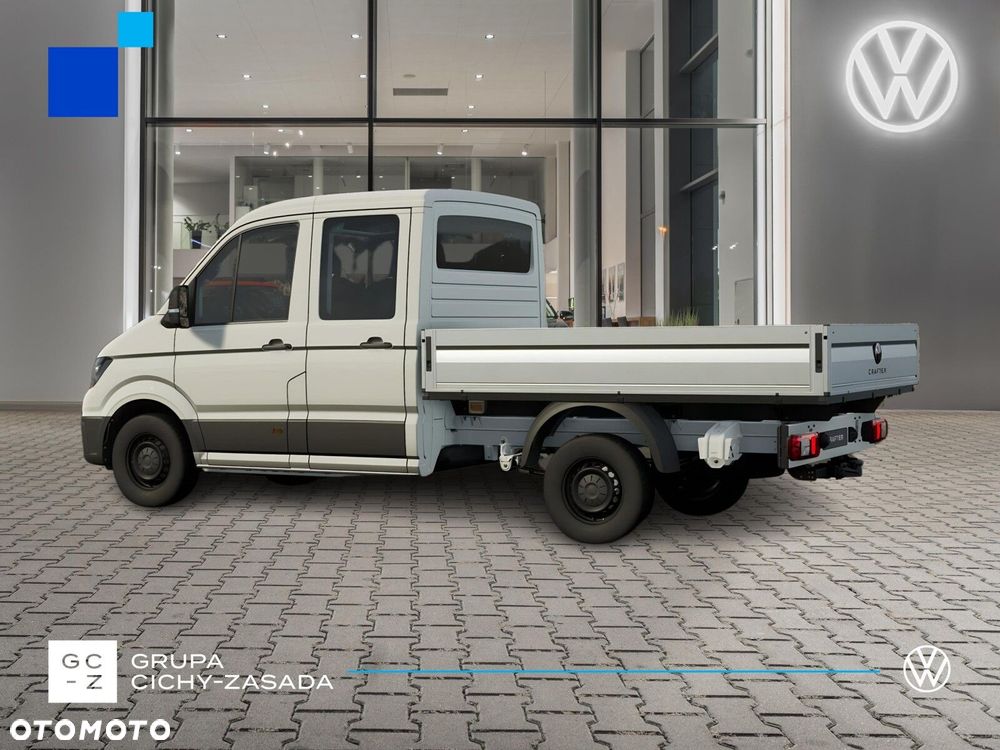 Volkswagen Crafter 35 Skrzyniowy z podwójną kabiną silnik: 2,0 l EU6 SCR 140 KM / skrzynia biegów: Przedni napęd manualna 6-biegowa rozstaw osi: 3640 mm - 3