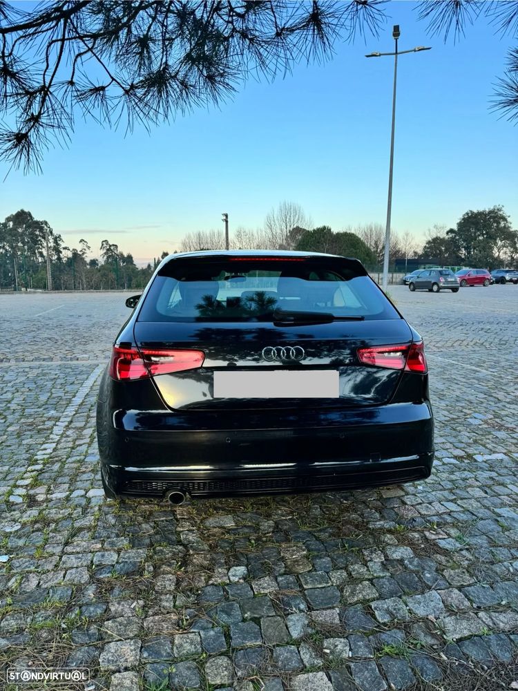 Audi A3 Sportback 1.6 TDI S-line - 3