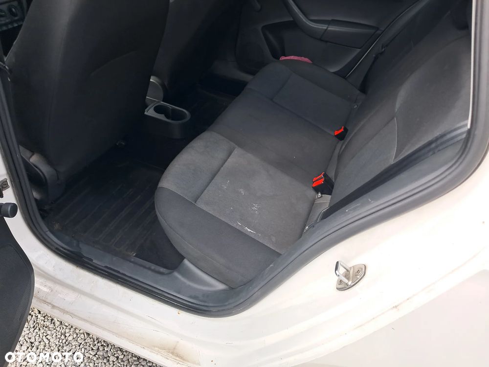 Skoda RAPID 1.2 TSI Ambition - 8