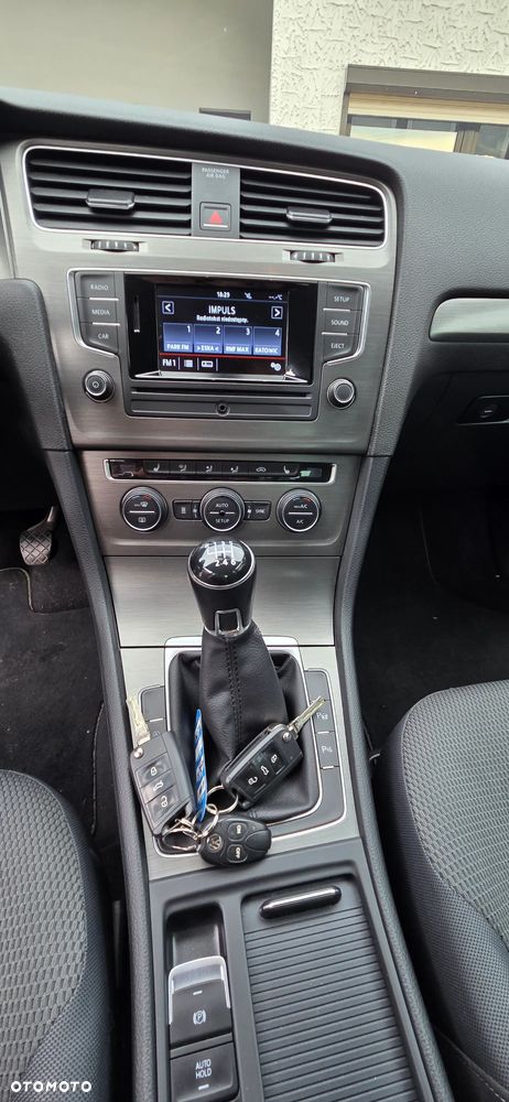 Volkswagen Golf 1.2 TSI Style - 24