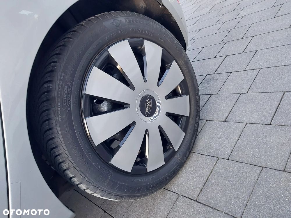 Ford Fiesta 1.0 EcoBoost STart-Stop Titanium - 22