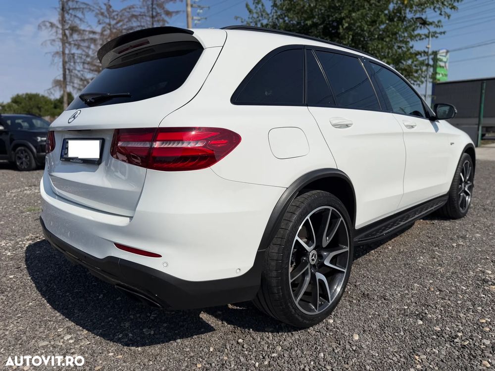 Mercedes-Benz GLC - 4