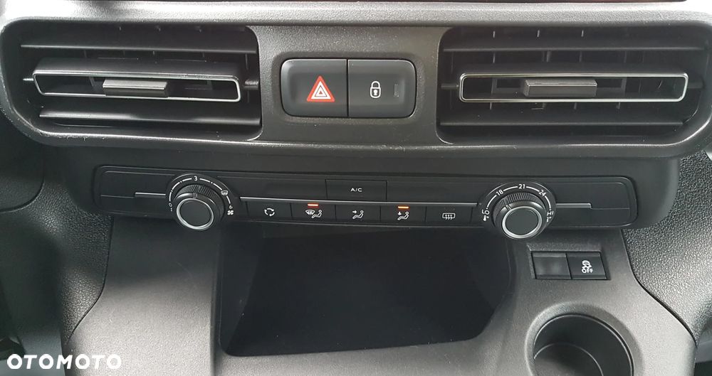 Citroën Berlingo MPV M BlueHDi 100 SHINE - 17