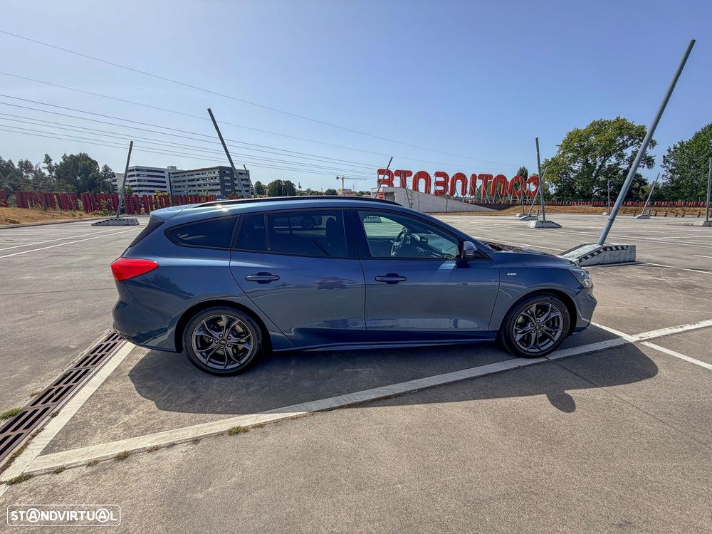 Ford Focus 1.0 EcoBoost S&S ST-LINE - 6