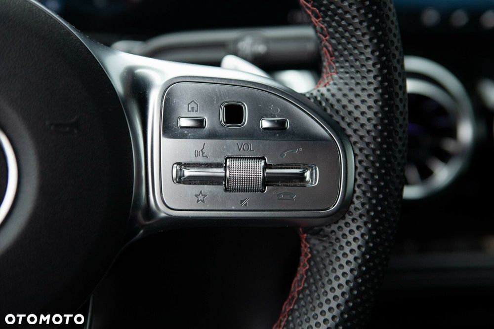 Mercedes-Benz GLB - 20