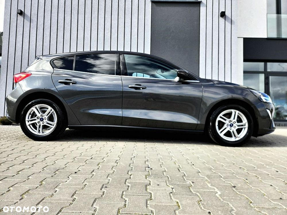 Ford Focus - 25