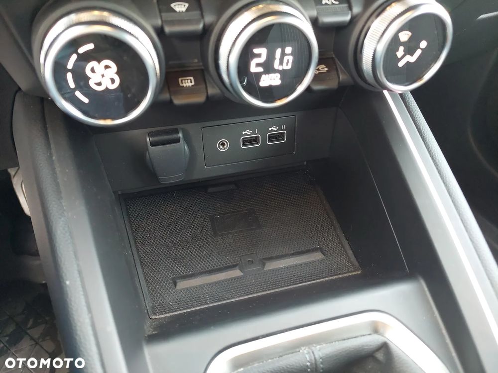 Renault Clio 1.0 TCe Techno - 22