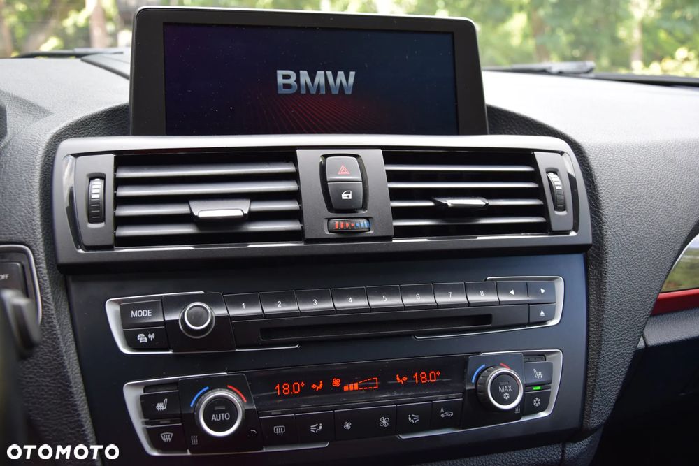 BMW Seria 1 118d DPF Edition Sport - 35