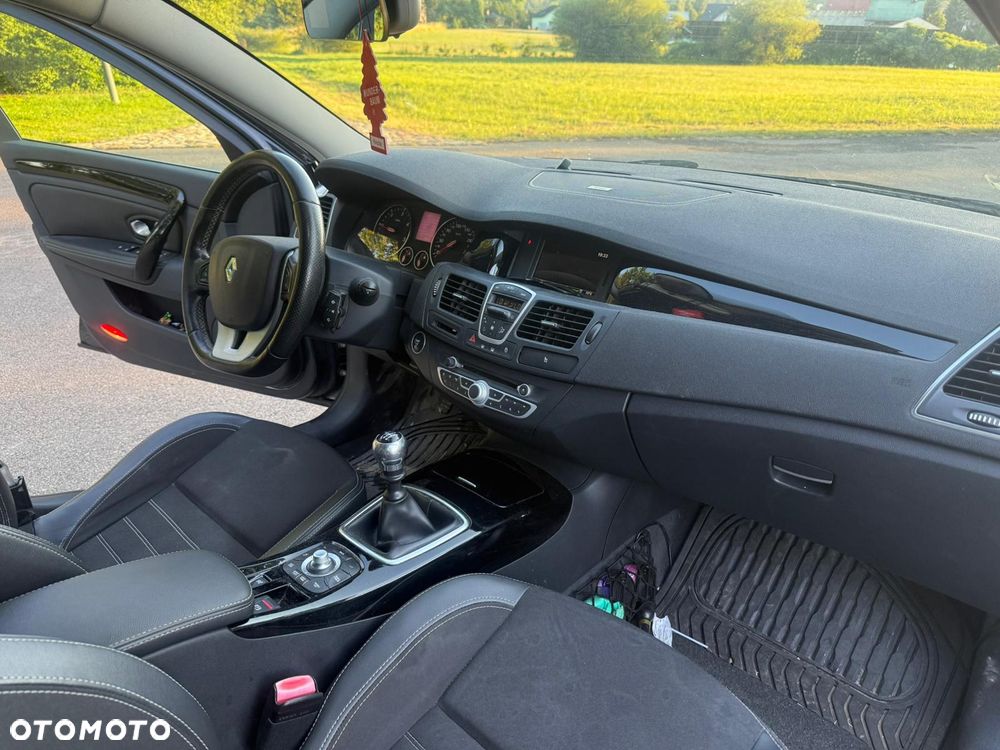 Renault Laguna dCi 110 FAP Bose Edition - 6