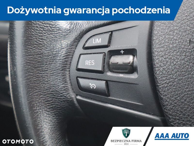 BMW Seria 1 - 21