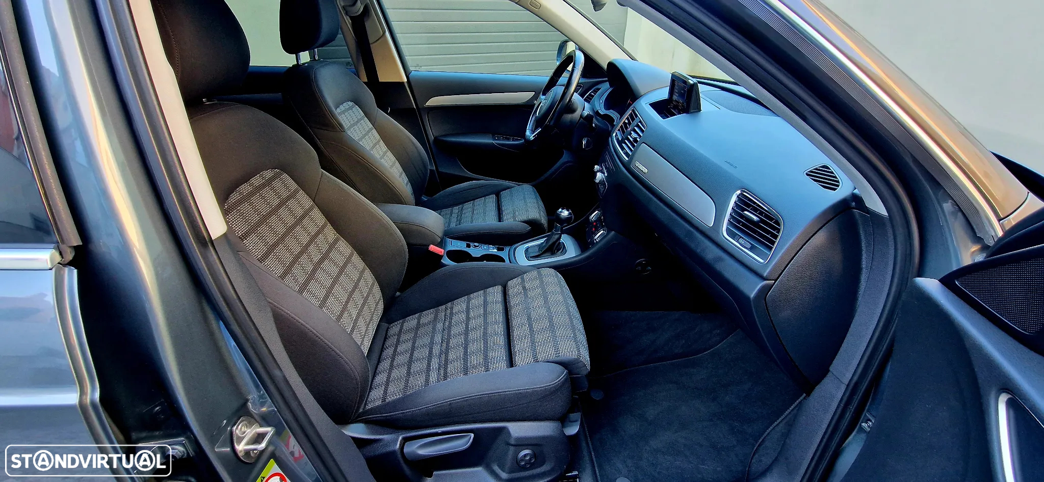 Audi Q3 2.0 TDI quattro Business Line S-line S-tronic - 5