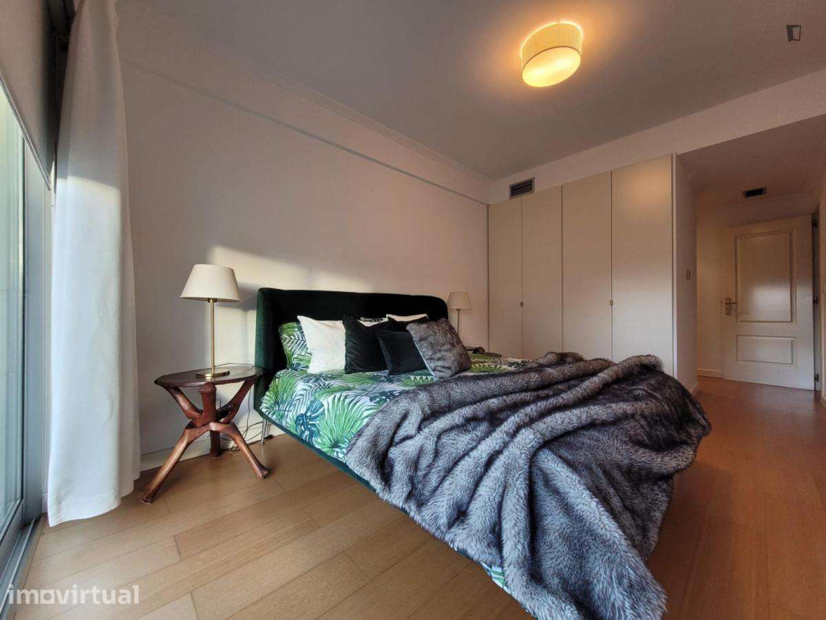 Apartamento com 1 quartos - localizado em Sete Rios Lisbon - Grande imagem: 2/10