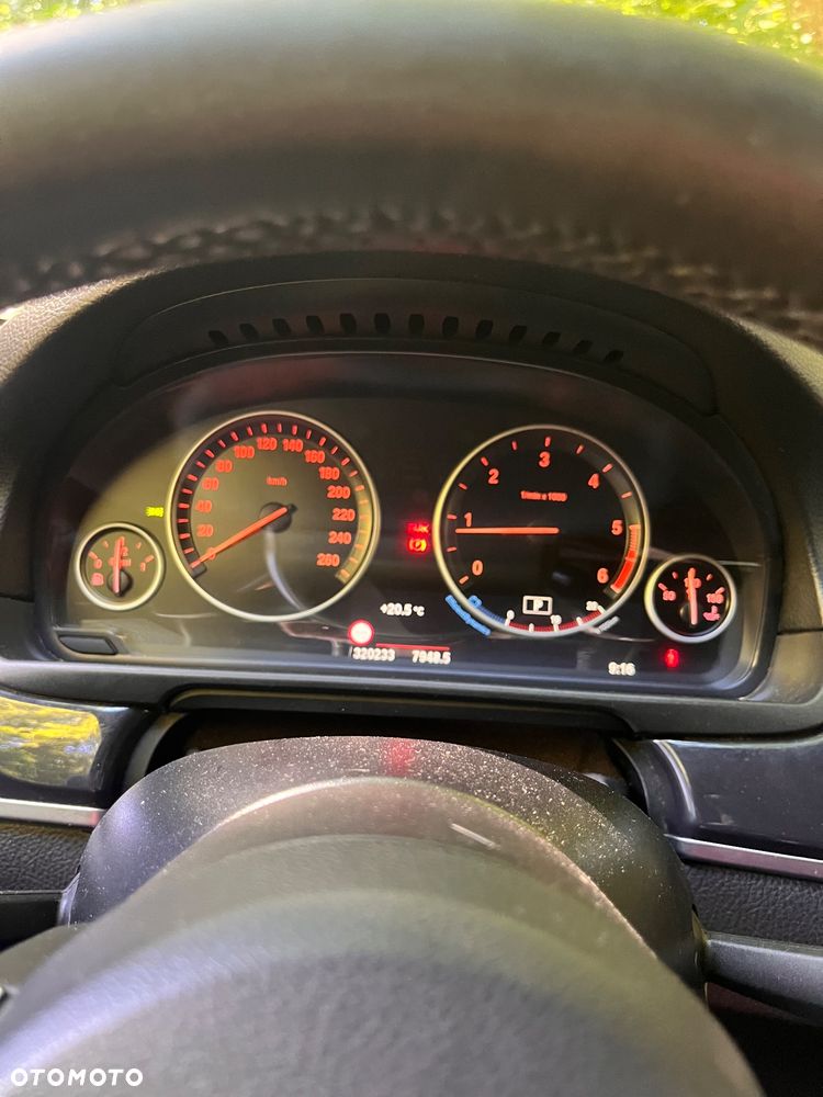 BMW Seria 5 520d - 15