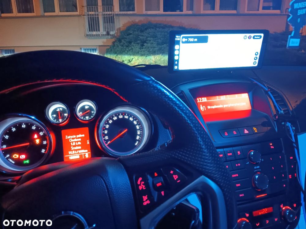 Opel Insignia 2.0 T Sport 4x4 - 9