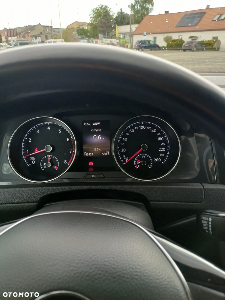 Volkswagen Golf 1.4 TSI BMT Comfortline - 21