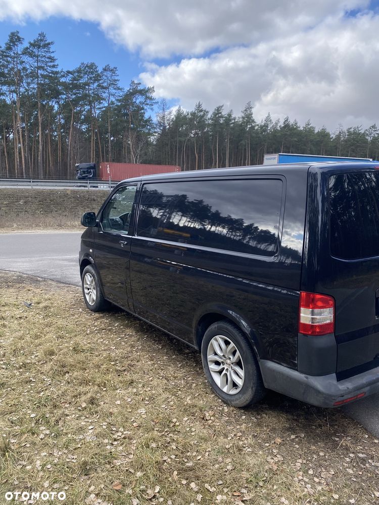Volkswagen Transporter - 1