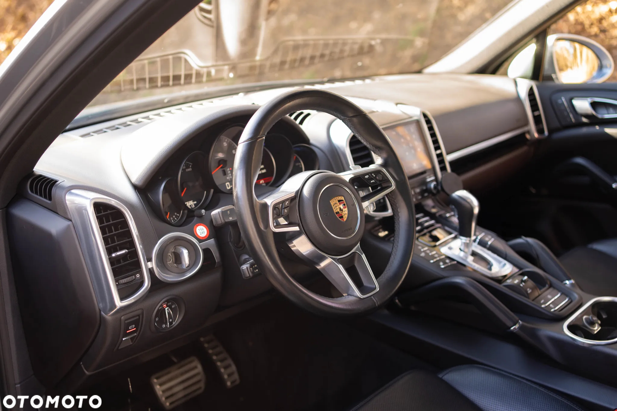 Porsche Cayenne - 16