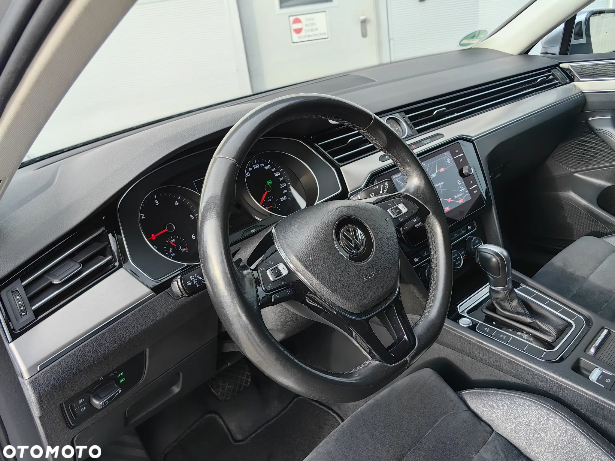 Volkswagen Passat 2.0 TDI BMT Highline DSG - 11
