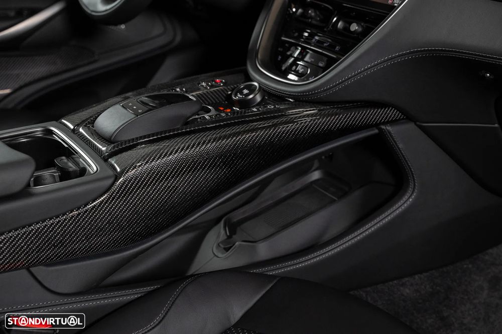 Aston Martin DBX 707 - 22