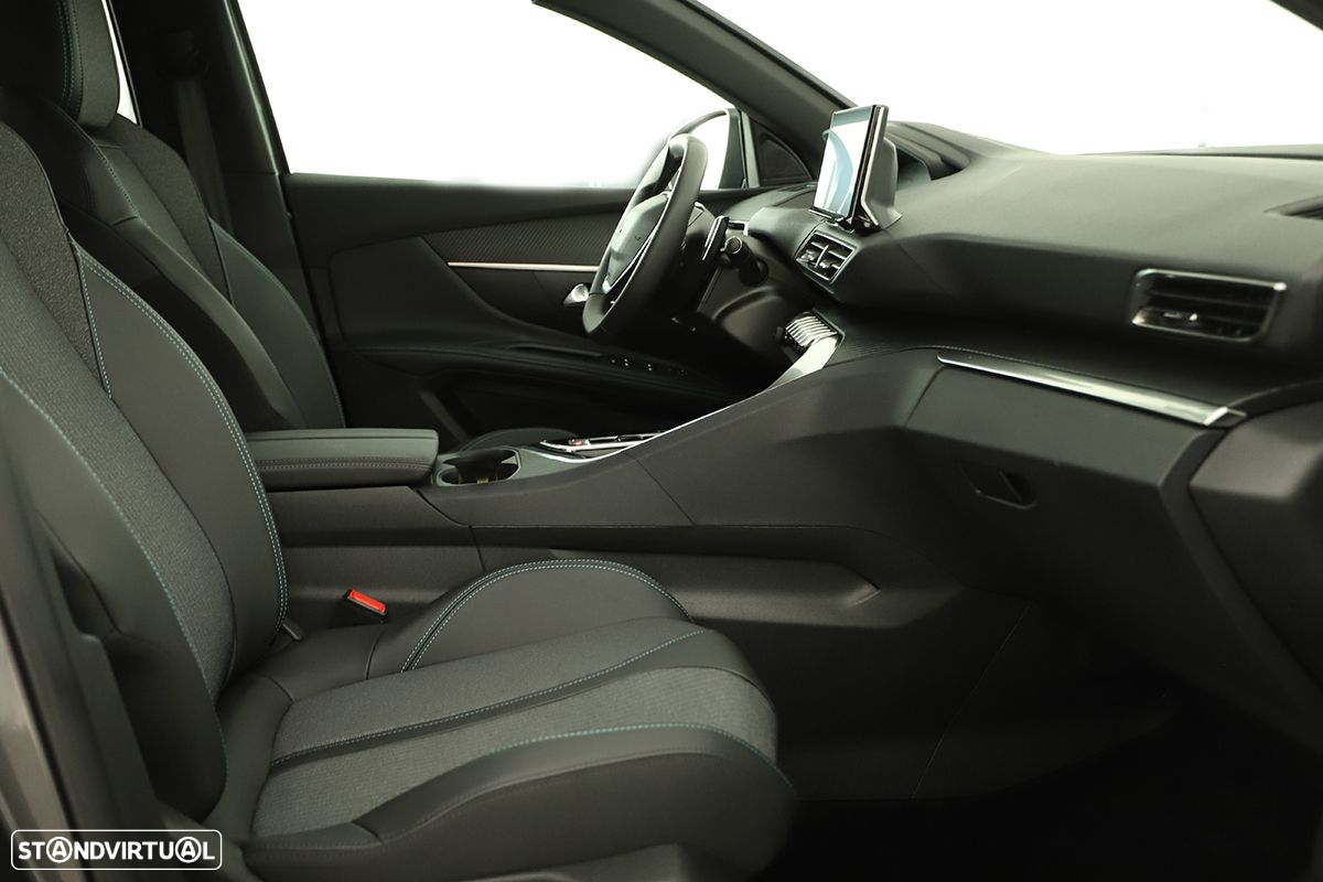 Peugeot 5008 1.2 PureTech Allure Pack EAT8 - 20
