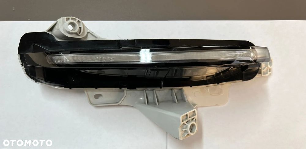 MAZDA CX-60 CX-80 CX-90 CX60 CX80 CX90 Lampa prawa LED prawy 3 PIN KAAA51060 - 1