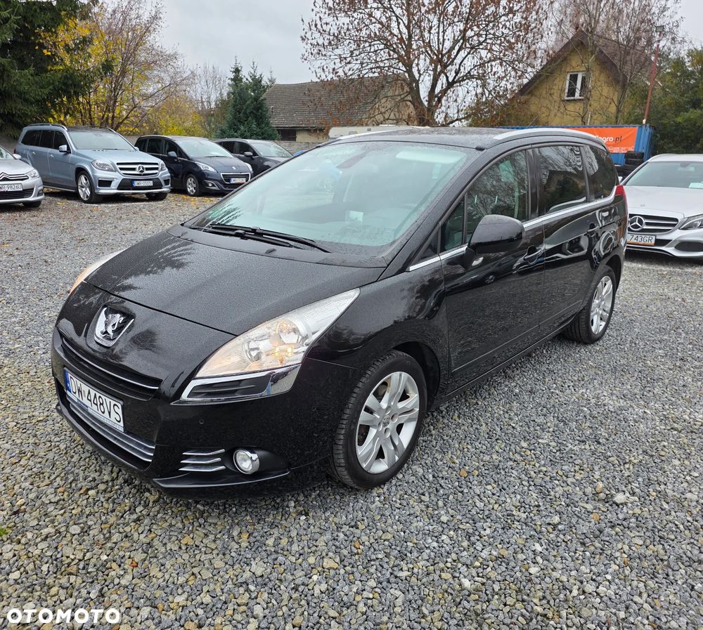 Peugeot 5008 1.6 THP Premium +