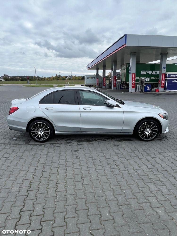 Mercedes-Benz Klasa C 300 7G-TRONIC - 7