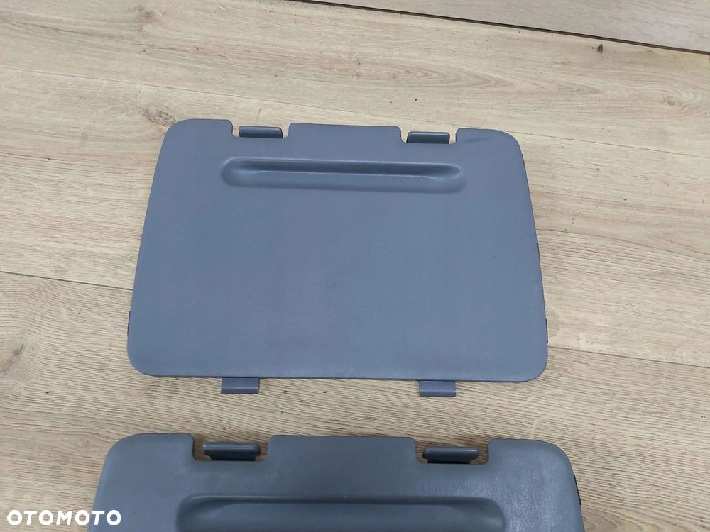 Toyota Rav4 II XA20 boczek bagażnika tył zaślepka 01-03r 64743-42010 - 14