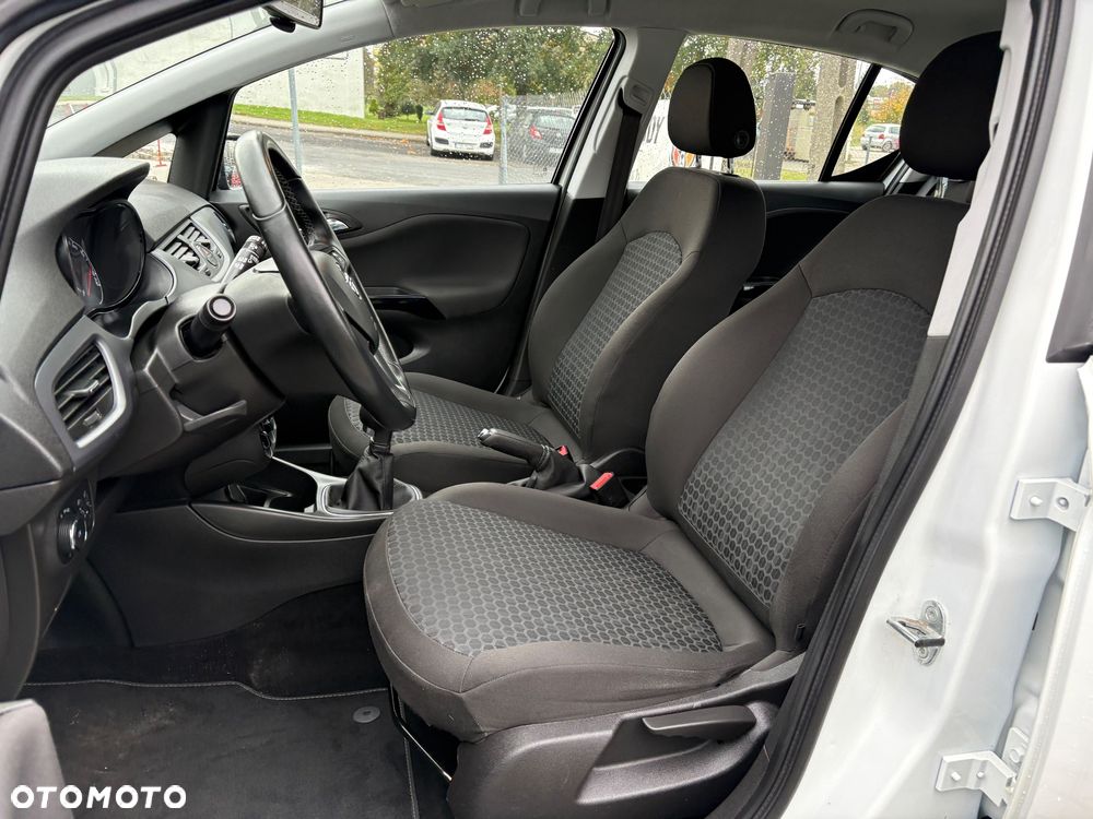 Opel Corsa 1.4 16V Innovation - 11