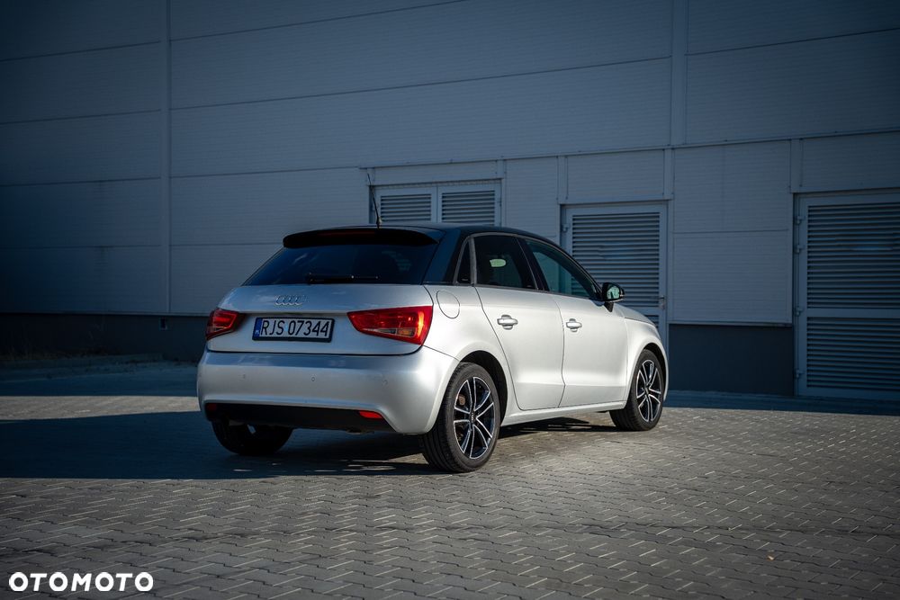 Audi A1 Sportback 1.6 TDI Ambition S tronic - 23