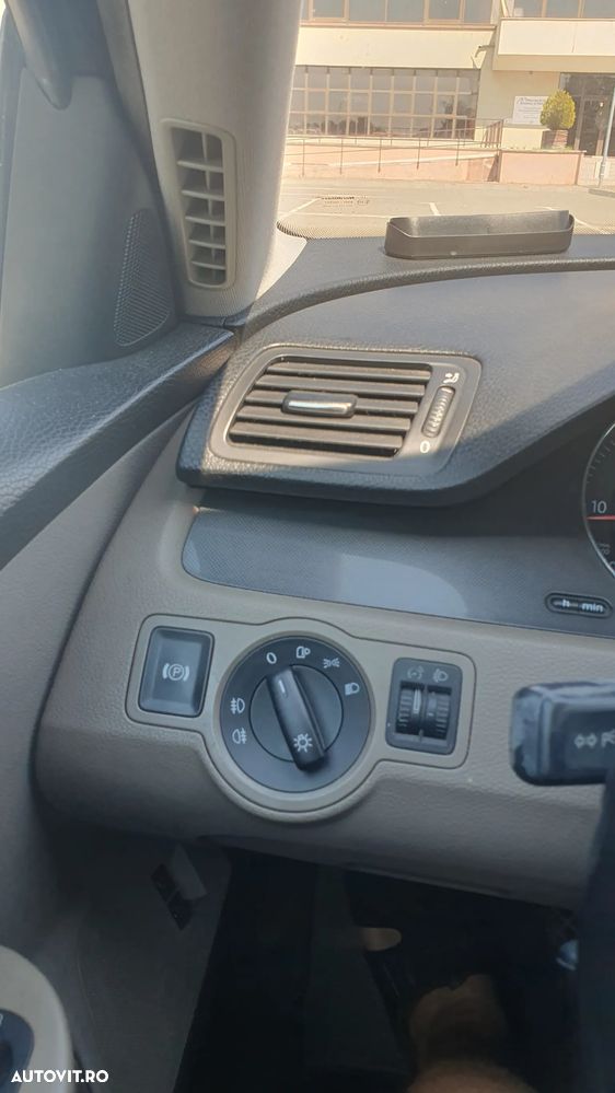 Volkswagen Passat 1.9 TDI DPF Comfortline - 9