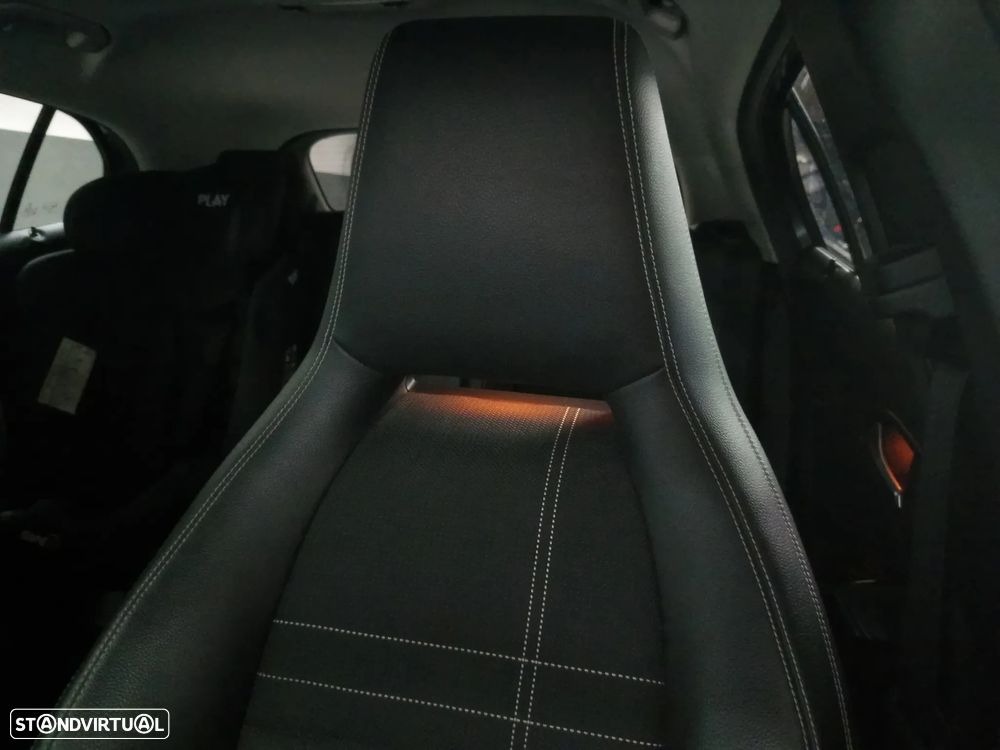 Mercedes-Benz GLA 200 d Style Aut. - 13