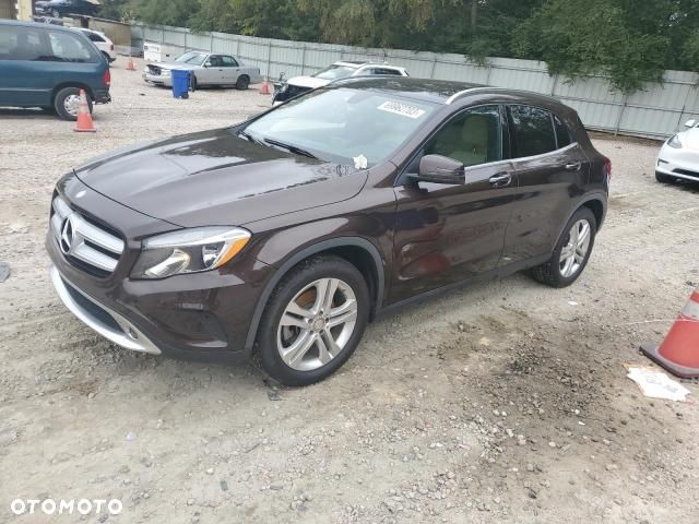 Mercedes-Benz GLA 250 7G-DCT SCORE - 11