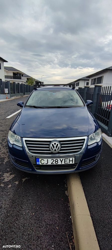 Volkswagen Passat 2.0TDI Highline DPF DSG - 1