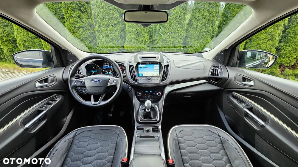 Ford Kuga 2.0 TDCi 2x4 Vignale - 18