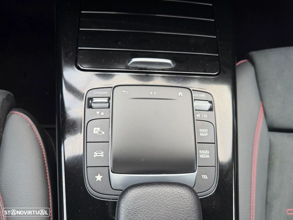 Mercedes-Benz CLA 250 e Shooting Brake AMG Line - 17