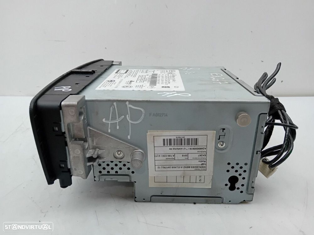 Rádio / auto-rádio MERCEDES-BENZ Classe A (W176) - 2