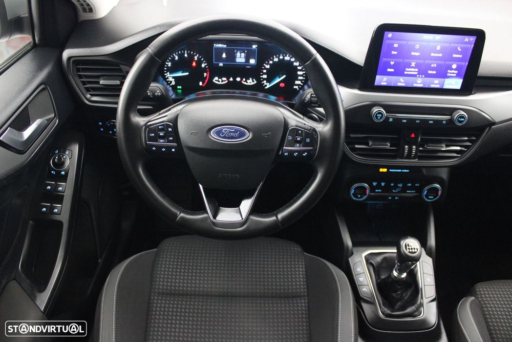 Ford Focus 1.0 EcoBoost MHEV Connected Design — fotografia 8
