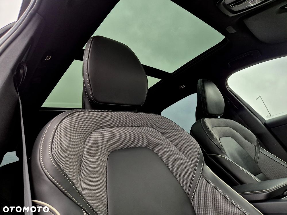 Volvo XC 60 T6 Plug-In Hybrid AWD Plus Black Edition - 25