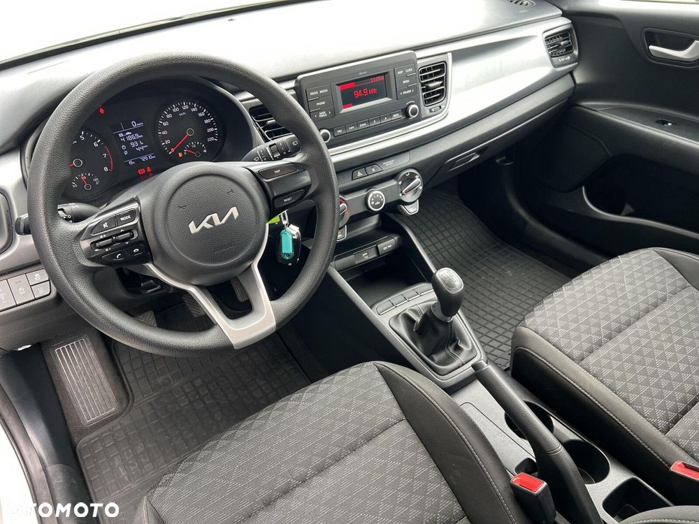 Kia Rio - 21