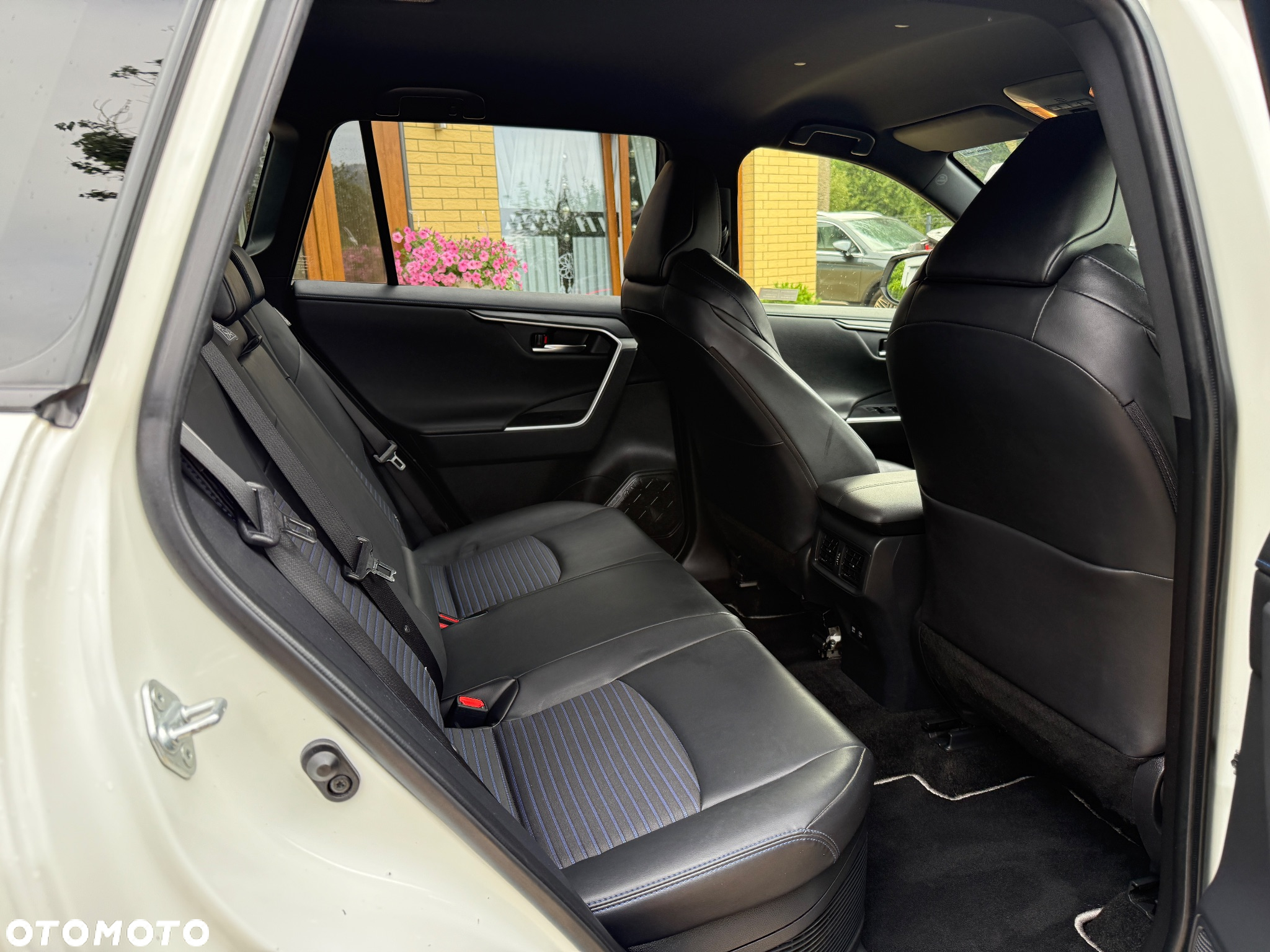 Toyota RAV4 2.5 Hybrid Selection 4x4 - 19