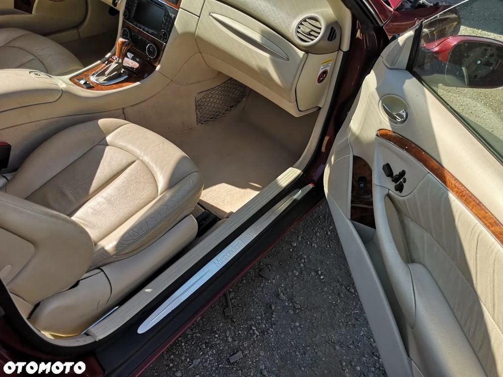 Mercedes-Benz CLK 350 7G-TRONIC Avantgarde - 25