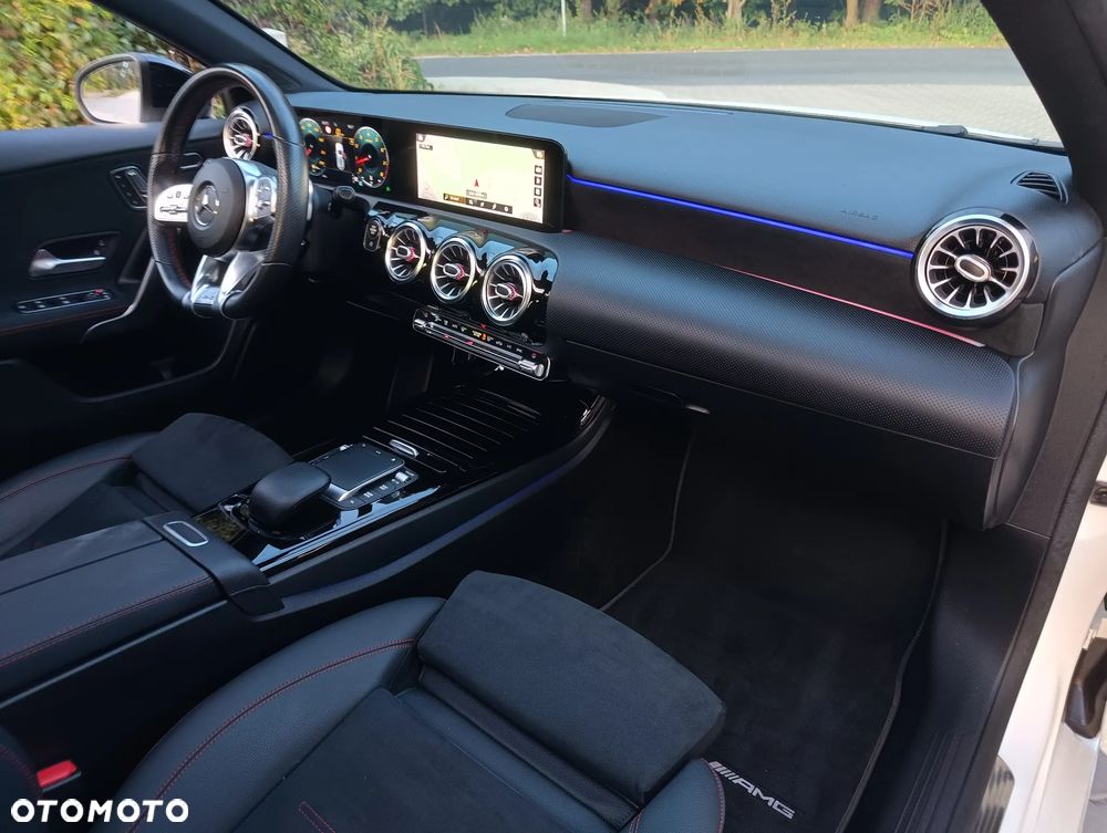 Mercedes-Benz Klasa A 220 4Matic 7G-DCT AMG Line - 22