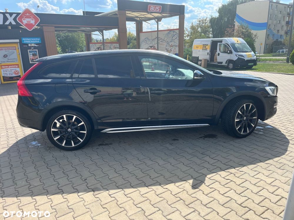 Volvo V60 2016 photo 3