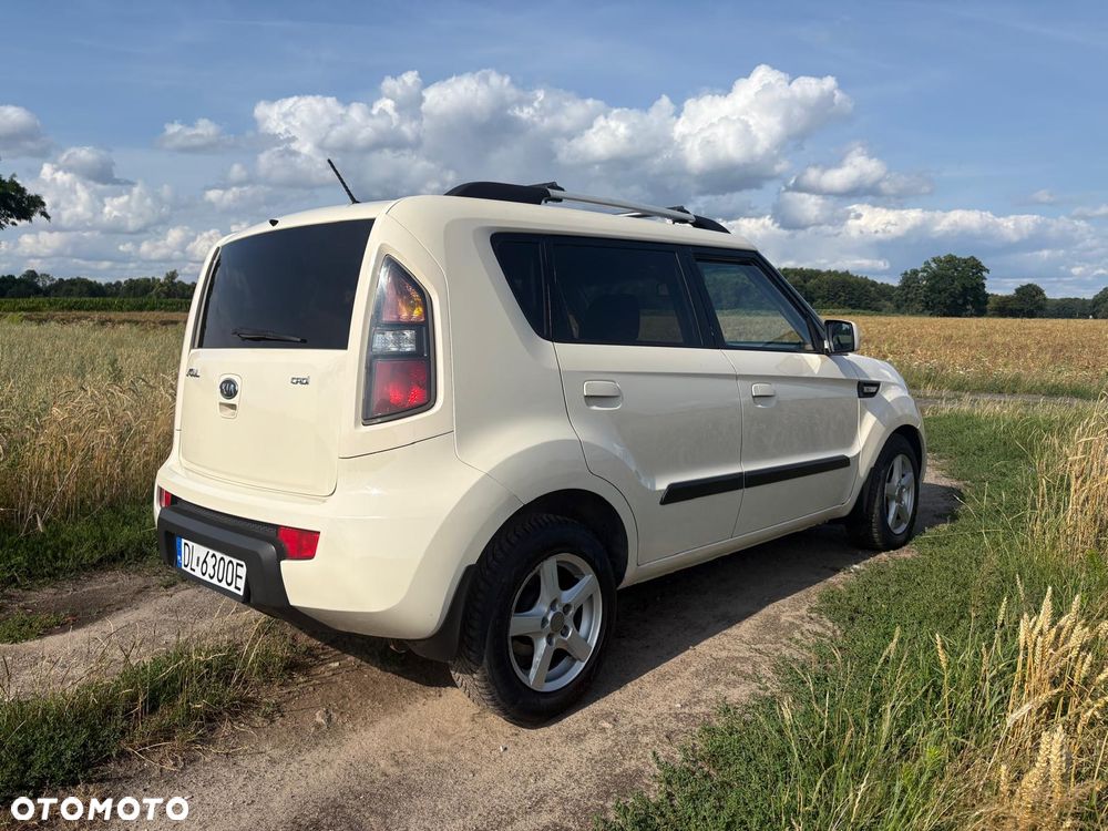 Kia Soul 1.6 CRDI L - 2