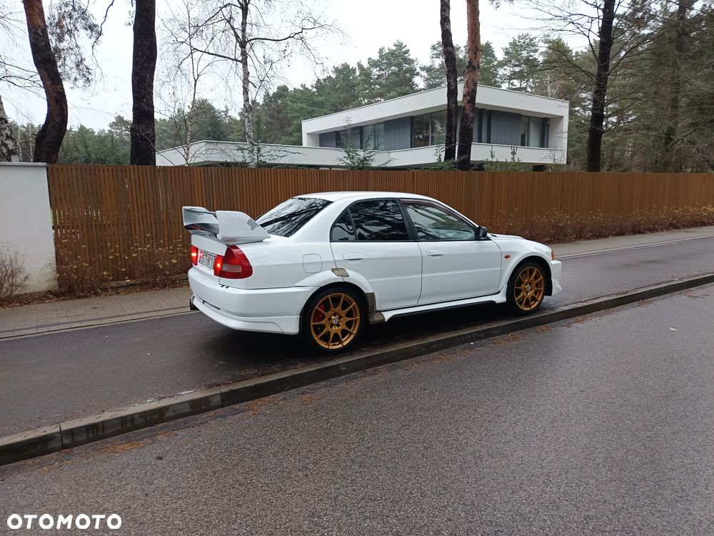 Mitsubishi Lancer Evolution - 2