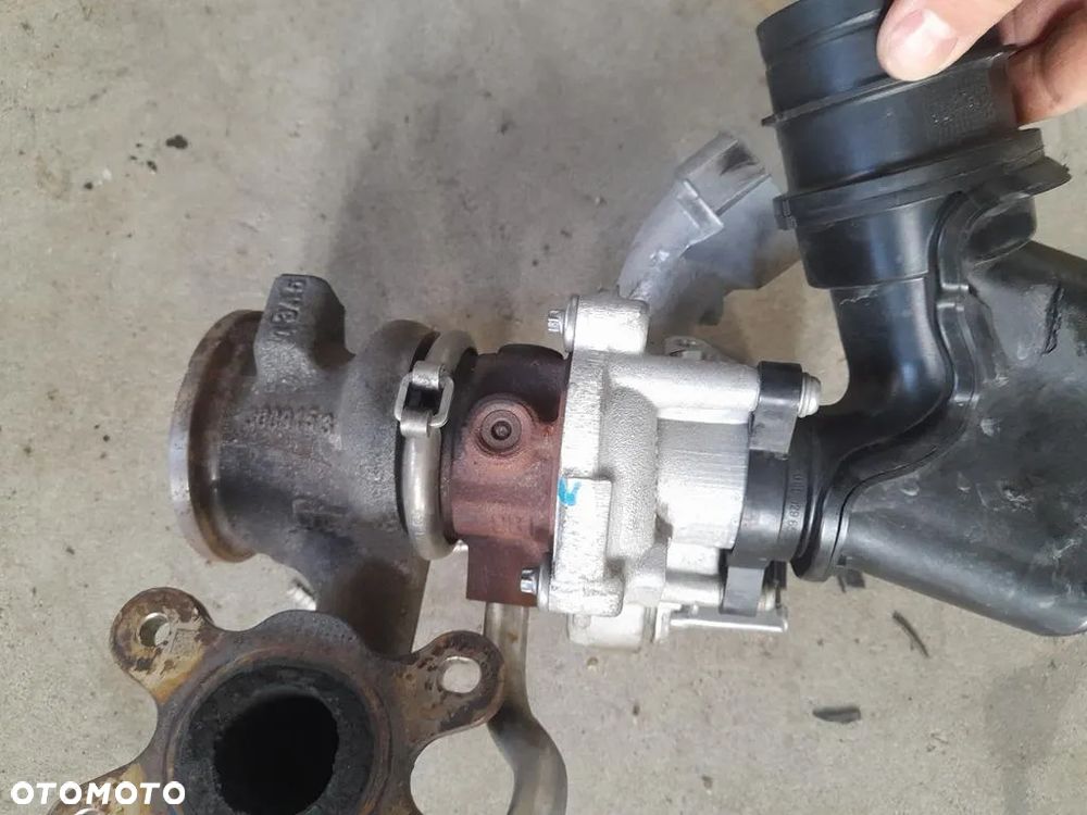 Turbina turbo Skoda Rapid 1.2 TSI CJZ 04E145721L - 7