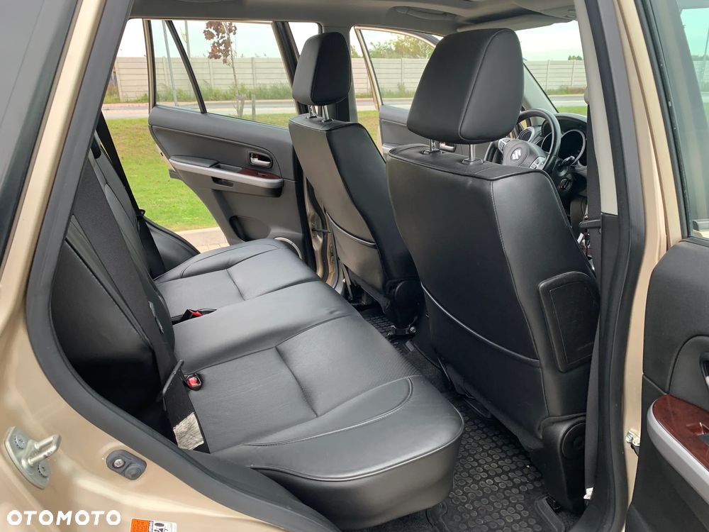 Suzuki Grand Vitara - 12